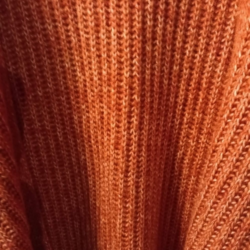 š¤ American EagleāBurnt Orange Shawl One Size Fits Most - Picture 4 of 5